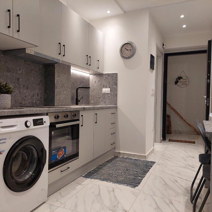 Budget Apartment To The Center 1 테살로니키 외부 사진