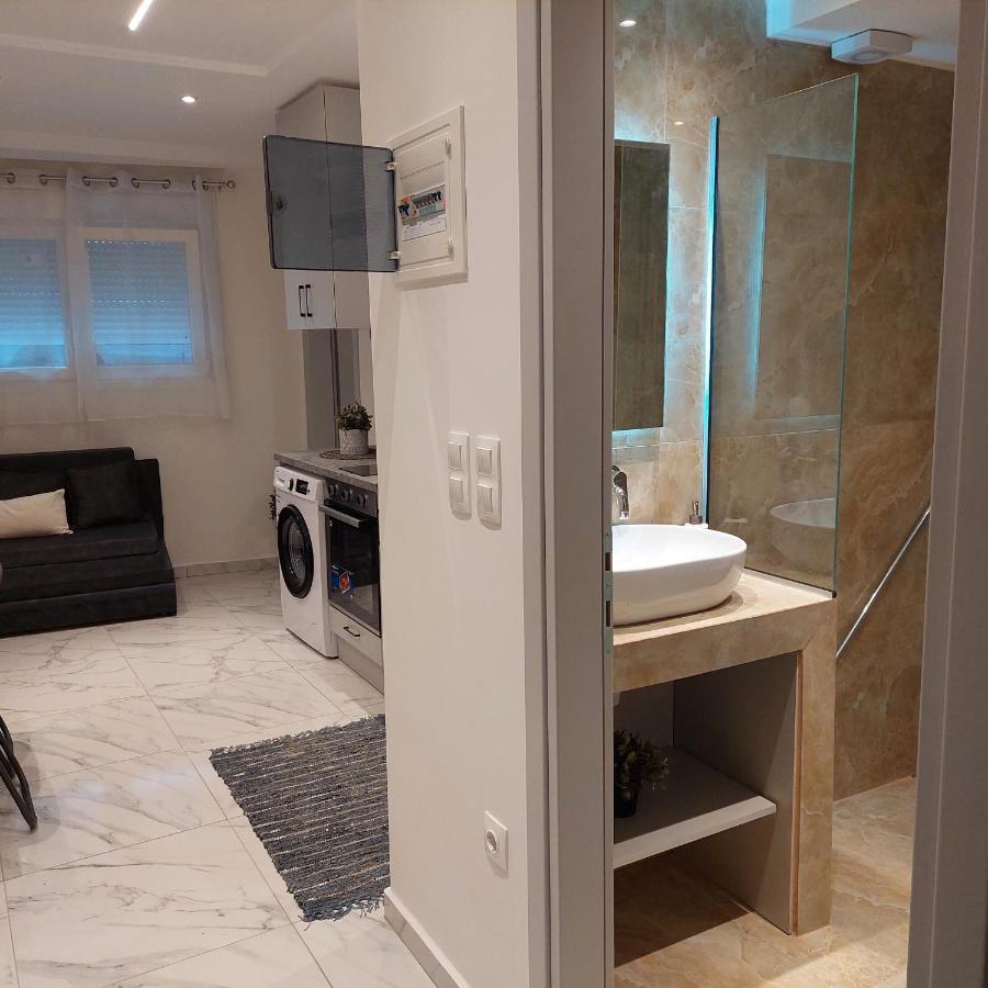 Budget Apartment To The Center 1 테살로니키 외부 사진